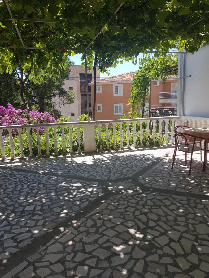 Sobe I Apartmani Marovic Petrovac Exterior photo