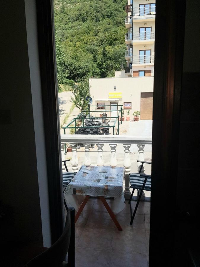 Sobe I Apartmani Marovic Petrovac Exterior photo
