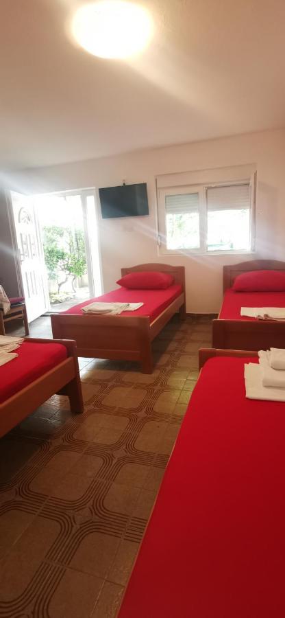 Sobe I Apartmani Marovic Petrovac Exterior photo
