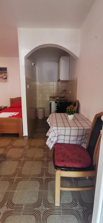 Sobe I Apartmani Marovic Petrovac Exterior photo