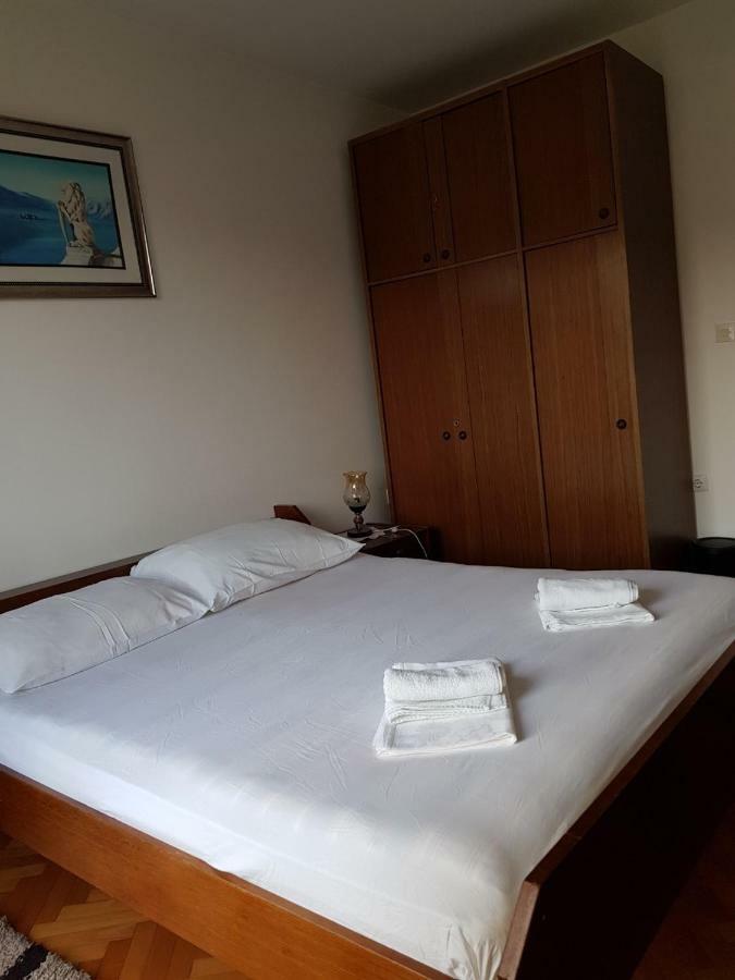 Sobe I Apartmani Marovic Petrovac Exterior photo