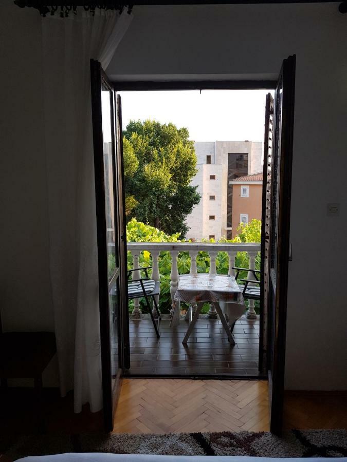 Sobe I Apartmani Marovic Petrovac Exterior photo